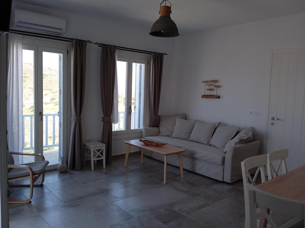 Stilvi Milos Plaka  Bagian luar foto
