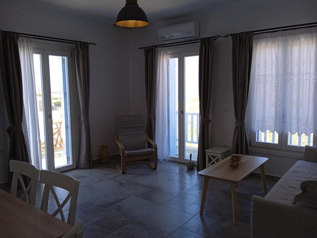 Stilvi Milos Plaka  Bagian luar foto