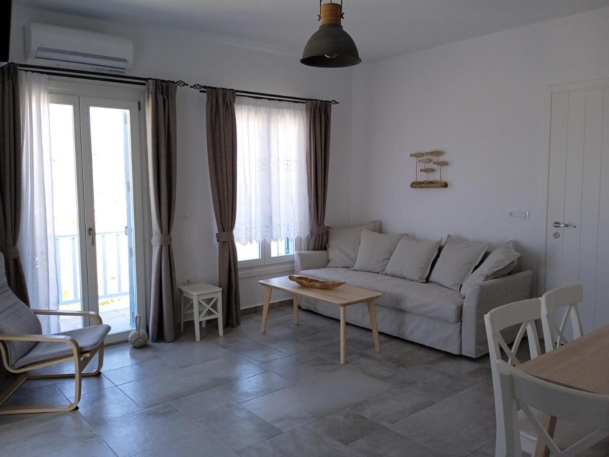 Stilvi Milos Plaka  Bagian luar foto