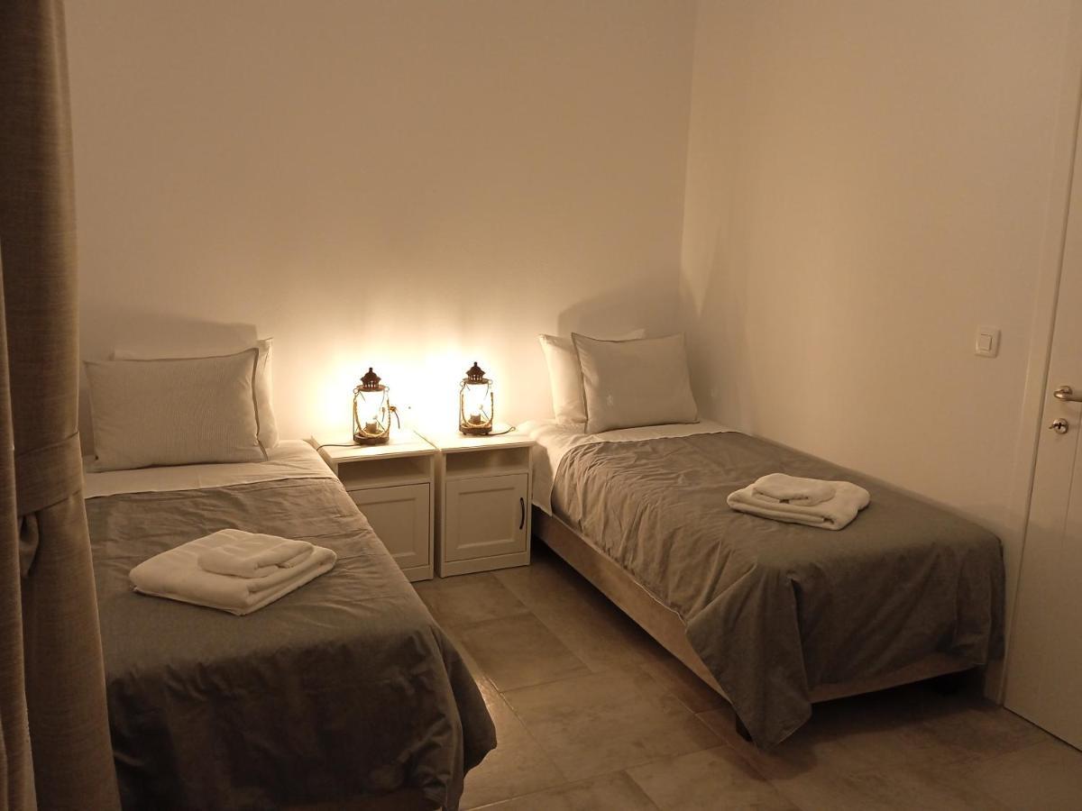 Stilvi Milos Plaka  Bagian luar foto